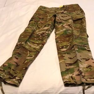 Adult army pants, brand new, never been worn
